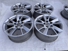 Laden Sie das Bild in den Galerie-Viewer, 4x Alufelge 16 Zoll 7.0" 5x112 35ET Glanz Silber 8W0601025B Audi Rim Wheel FEL2636506141ht