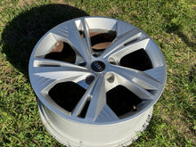 Laden Sie das Bild in den Galerie-Viewer, 1x Alufelge 19 Zoll 9.0" 5x112 85H601025BL Audi E-Tron Etron Rim Wheel FEL4262286970tw