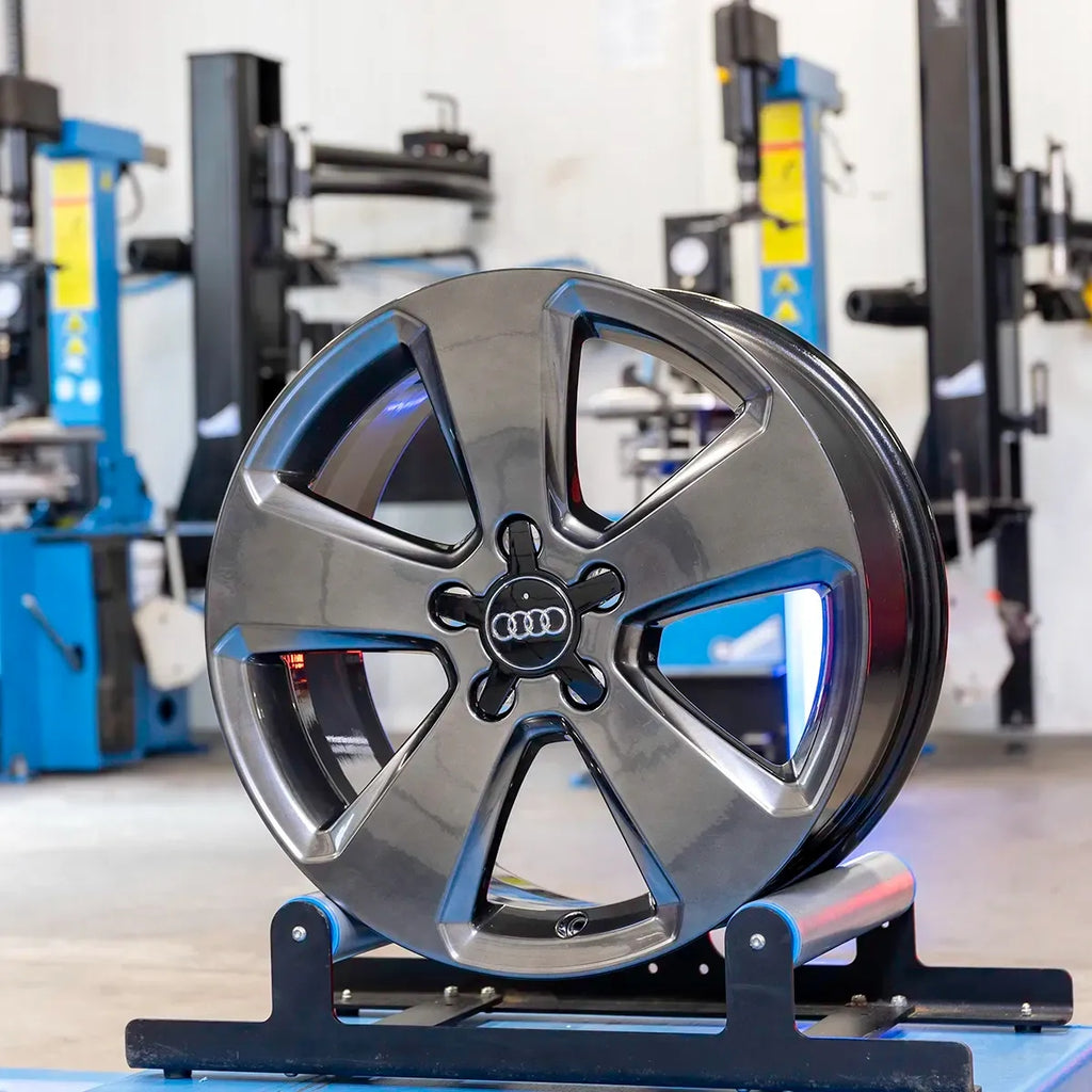 4x Alufelge 17 Zoll 7.5" 5x112 51ET Glanz Silber 8V0601025BK Audi Rim Wheel FEL6081158282wn