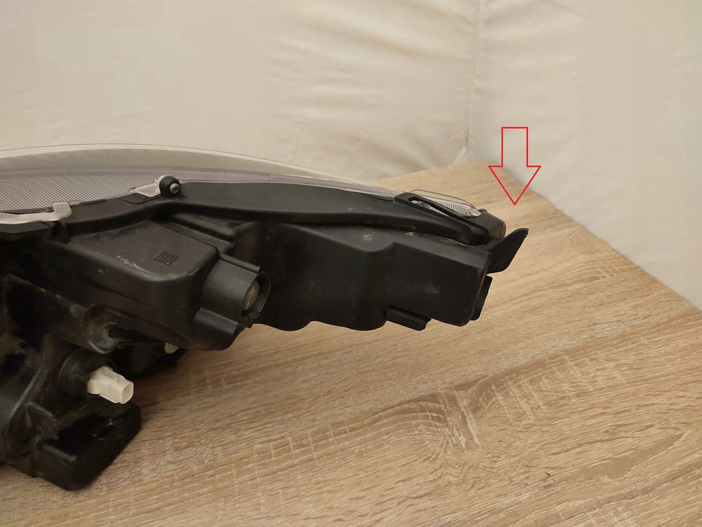 Frontscheinwerfer Toyota Yaris LED Rechts Scheinwerfer Headlight