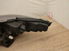 Load image into Gallery viewer, Frontscheinwerfer Toyota Yaris LED Rechts Scheinwerfer Headlight