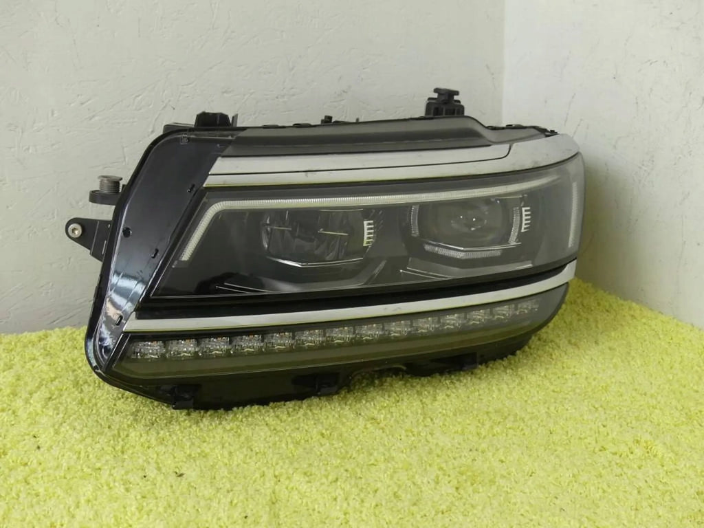 Frontscheinwerfer VW Tiguan 5NB941081E Links Scheinwerfer Headlight