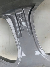 Laden Sie das Bild in den Galerie-Viewer, 1x Alufelge 17 Zoll 7.5&quot; 5x108 55ET 31255778, 31255953 Volvo Xc70 Rim Wheel