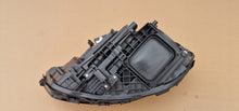 Laden Sie das Bild in den Galerie-Viewer, Frontscheinwerfer Mercedes-Benz W177 A1779063805 Rechts Scheinwerfer Headlight SCH9450381803du
