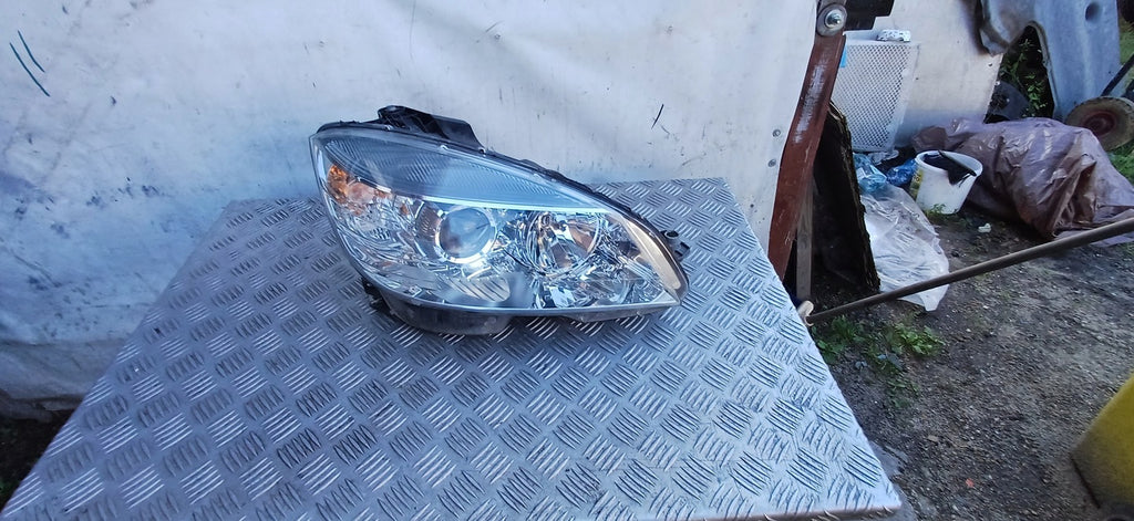 Frontscheinwerfer Mercedes-Benz W204 A2049065103 Ein Stück (Rechts oder Links) SCH9476260196gw