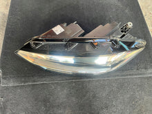 Laden Sie das Bild in den Galerie-Viewer, Frontscheinwerfer VW Touran 5TB941035B LED Links Scheinwerfer Headlight SCH1533785806jg