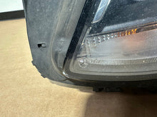 Laden Sie das Bild in den Galerie-Viewer, Frontscheinwerfer Mercedes-Benz W213 A2138202161 Links Scheinwerfer Headlight SCH1341456960nx