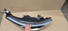 Laden Sie das Bild in den Galerie-Viewer, Frontscheinwerfer Hyundai I20 II 92102-C8000 Rechts Scheinwerfer Headlight SCH8342226277qi