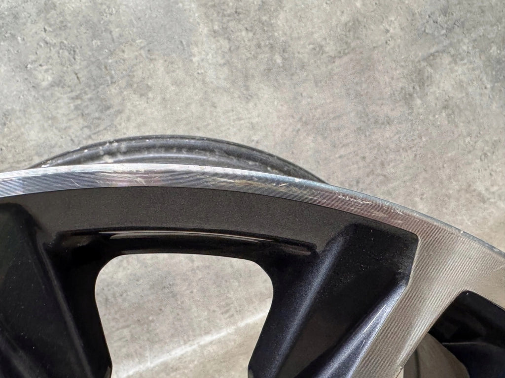 1x Alufelge 18 Zoll 7.0" 5x114.3 40ET Glanz 4261116620 Toyota Corolla Rim Wheel FEL7743012400om