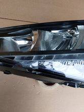 Laden Sie das Bild in den Galerie-Viewer, Frontscheinwerfer Skoda Scala 657941015 LED Links Scheinwerfer Headlight SCH3621542919rk