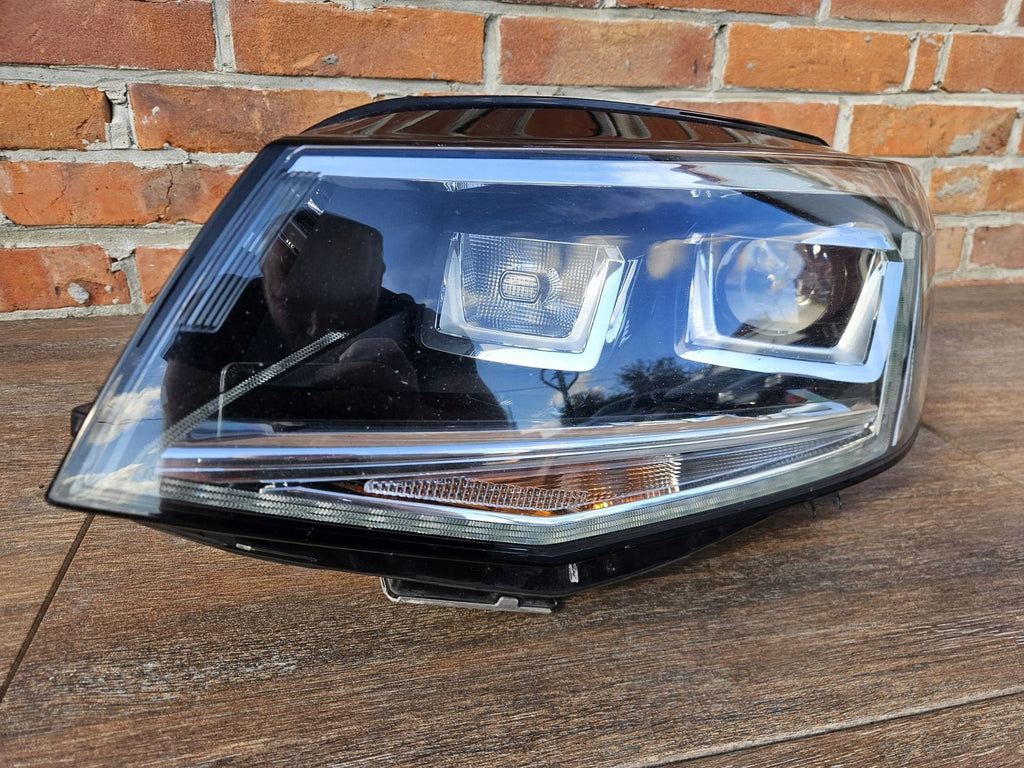 Frontscheinwerfer VW Caddy IV 2K1941031A Xenon Ein Stück (Rechts oder Links) SCH9739793193wi