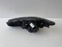 Laden Sie das Bild in den Galerie-Viewer, Frontscheinwerfer Toyota Auris 81110-02K30 LED Rechts Scheinwerfer Headlight