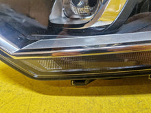 Laden Sie das Bild in den Galerie-Viewer, Frontscheinwerfer VW 517941031A Xenon Links Scheinwerfer Headlight SCH5588937576li