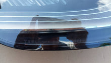 Laden Sie das Bild in den Galerie-Viewer, Frontscheinwerfer Tesla 3 1077376-00-C L901370043 Full LED Rechts Headlight