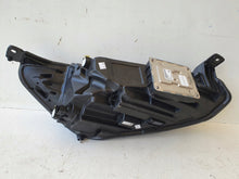 Laden Sie das Bild in den Galerie-Viewer, Frontscheinwerfer Ford Focus JX7B-13E017-AH Links Scheinwerfer Headlight