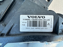 Laden Sie das Bild in den Galerie-Viewer, Frontscheinwerfer Volvo V60 I S60 31395902 Xenon Links Scheinwerfer Headlight SCH9561874509kd