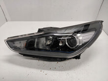 Laden Sie das Bild in den Galerie-Viewer, Frontscheinwerfer Hyundai I30 III 92101G4060 Links Scheinwerfer Headlight SCH8339657956lk