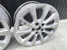 Laden Sie das Bild in den Galerie-Viewer, 4x Alufelge 17 Zoll 8.0&quot; 5x112 39ET Glanz Silber 4G0601025AG Audi A5 A4