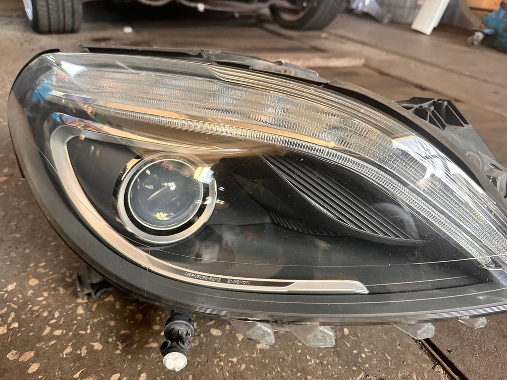 Frontscheinwerfer Mercedes-Benz W246 A2468207261 Rechts Scheinwerfer Headlight SCH7936728324la