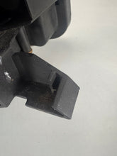 Laden Sie das Bild in den Galerie-Viewer, Frontscheinwerfer Toyota Avensis Links Scheinwerfer Headlight SCH7298711566ly