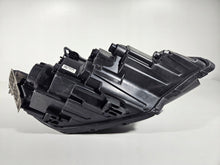 Load image into Gallery viewer, Frontscheinwerfer Hyundai Elantra VII 92101-AAA LED Links Scheinwerfer Headlight