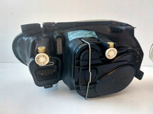 Load image into Gallery viewer, Frontscheinwerfer VW Golf IV 1J1941016B 1J1941015B 1J0853655 Ein Satz Headlight