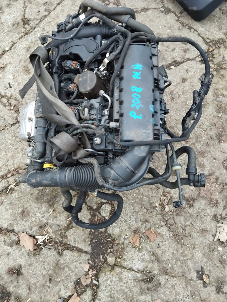 Motor Peugeot 2008 II 308 208 10XT17 HN02 1.2 THP Benzin Engine Unkomplett