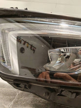 Laden Sie das Bild in den Galerie-Viewer, Frontscheinwerfer Mercedes-Benz W177 A1779063705 LED Links Headlight SCH1347846191pt