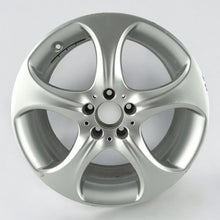 Laden Sie das Bild in den Galerie-Viewer, 1x Alufelge 18 Zoll 8.0&quot; 5x112 45ET A2074012702 Mercedes-Benz Rim Wheel