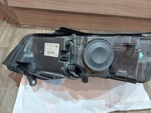 Laden Sie das Bild in den Galerie-Viewer, Frontscheinwerfer VW Touareg 1EJ010328-22 7P1941006 Rechts Headlight