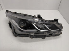 Laden Sie das Bild in den Galerie-Viewer, Frontscheinwerfer Toyota Corolla 81130-02T31-00 Rechts Scheinwerfer Headlight SCH1960140157fm