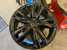 Laden Sie das Bild in den Galerie-Viewer, 1x Alufelge 17 Zoll 7.0&quot; 5x112 54ET Glanz Schwarz 6866366 Mini Rim Wheel