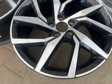 Laden Sie das Bild in den Galerie-Viewer, 1x Alufelge 18 Zoll 7.5&quot; 5x108 45ET Glanz Silber 32209776 Volvo S60 V60