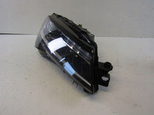 Laden Sie das Bild in den Galerie-Viewer, Frontscheinwerfer Skoda Superb III 3V1941016D LED Rechts Scheinwerfer Headlight