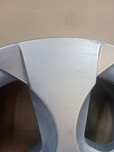 Load image into Gallery viewer, 1x Alufelge 18 Zoll 8.0" 5x108 55ET 8M2J-1007-CA Ford Galaxy Rim Wheel FEL3455146724eq