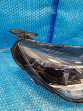 Laden Sie das Bild in den Galerie-Viewer, Frontscheinwerfer Opel Corsa F 39162654 LED Rechts Scheinwerfer Headlight