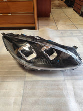 Load image into Gallery viewer, Frontscheinwerfer Ford Kuga Rechts Scheinwerfer Headlight SCH1142534899ew