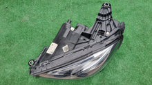 Laden Sie das Bild in den Galerie-Viewer, Frontscheinwerfer Mercedes-Benz W213 A2139061704KZ LED Links Headlight SCH4756103938sa