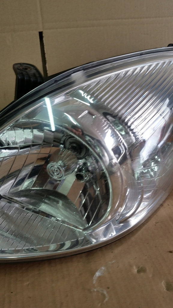 Frontscheinwerfer Hyundai Matrix 92101-10010 Ein Stück (Rechts oder Links)