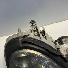 Laden Sie das Bild in den Galerie-Viewer, Frontscheinwerfer Mercedes-Benz A2038203559 2038203659 Ein Satz Headlight SCH9554894188ve
