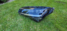 Laden Sie das Bild in den Galerie-Viewer, Frontscheinwerfer Skoda Superb III 3V1941015 Links Scheinwerfer Headlight
