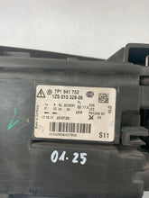 Load image into Gallery viewer, Frontscheinwerfer VW Touareg 7P1941752 Rechts Scheinwerfer Headlight SCH4434335206ta