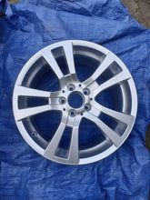 Load image into Gallery viewer, 1x Alufelge 18 Zoll 8.5&quot; 5x112 58ET A2044013002 Mercedes-Benz W204 Rim Wheel