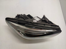 Laden Sie das Bild in den Galerie-Viewer, Frontscheinwerfer Mercedes-Benz W247 A2479060605 Rechts Scheinwerfer Headlight SCH2663554766cb