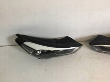 Laden Sie das Bild in den Galerie-Viewer, Frontscheinwerfer Hyundai Tucson R009D2024BZ 92102D7200 Ein Satz Headlight SCH3457496417ag