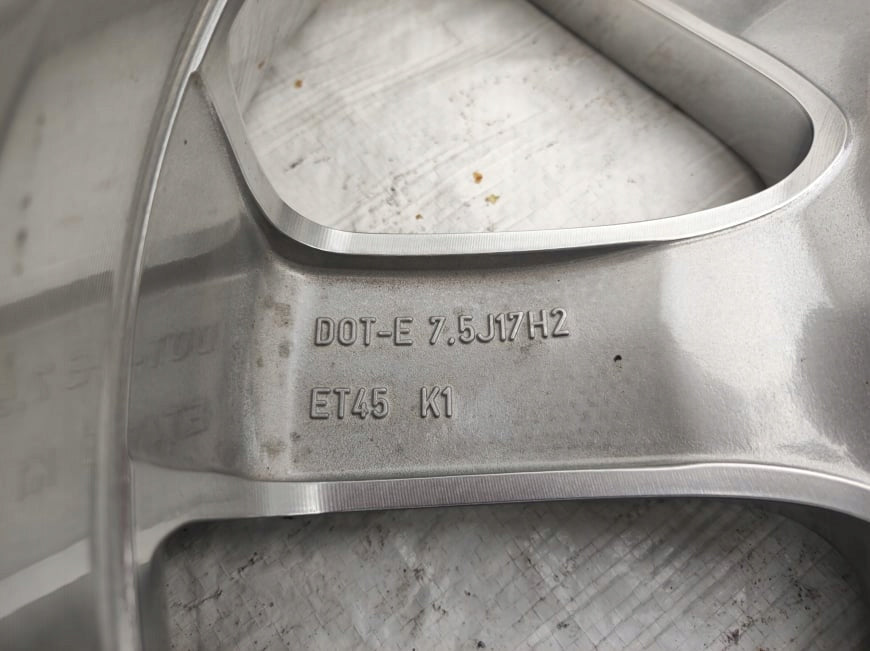 1x Alufelge 17 Zoll 7.5" 5x108 45ET 9466834 Volvo S60 V60 V70 S70 Rim Wheel