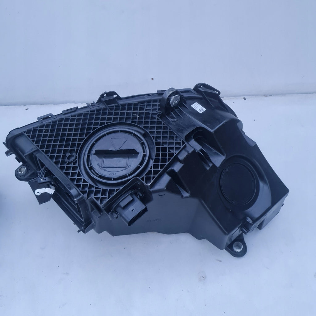 Frontscheinwerfer Mercedes-Benz Glc A2539066901 A2539067001 Rechts oder Links SCH5588102893zh
