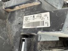 Laden Sie das Bild in den Galerie-Viewer, Frontscheinwerfer VW Amarok 2H3941032 Xenon Rechts Scheinwerfer Headlight SCH5614606757gi