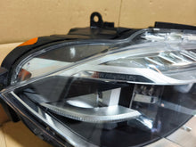 Load image into Gallery viewer, Frontscheinwerfer BMW X5 F15 F16 7471347 LED Ein Stück (Rechts oder Links) SCH7495626446aq