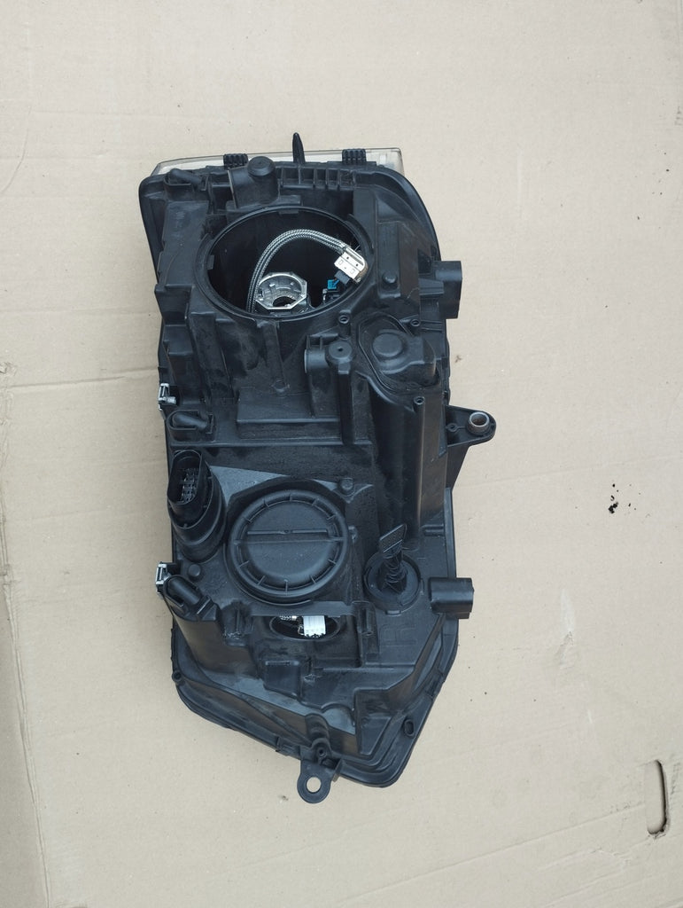 Frontscheinwerfer VW Multivan 7E5941016Q Ein Stück (Rechts oder Links) Headlight SCH6517999715zf